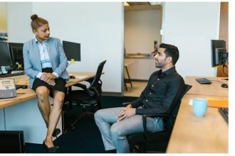 standing-desks-for-the-office:-a-healthier-way-to-work